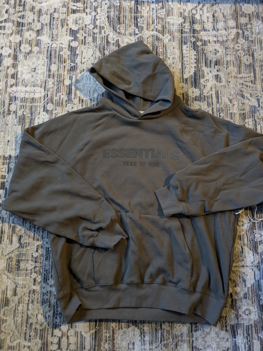 Fear of God Essentials Waffle Raglan Hoodie – Off Black – Men's Medium – NWT